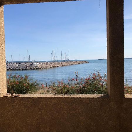 Appartement En Bord De Mer Fos-sur-Mer Kültér fotó