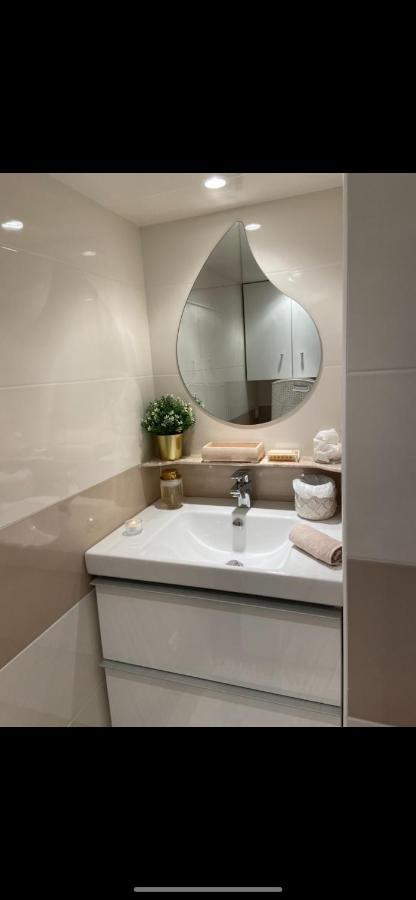 Appartement En Bord De Mer Fos-sur-Mer Kültér fotó